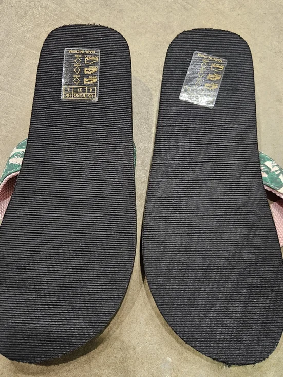 Capelli of New York Pink and Green Palm Print Flip Flop Sandals - Picture 5 of 6